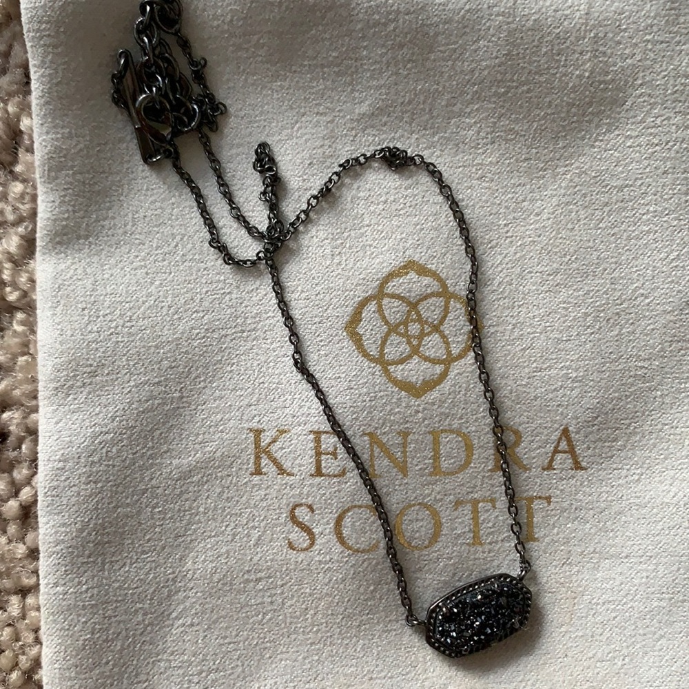 Elisa Pendant in Black Drusy